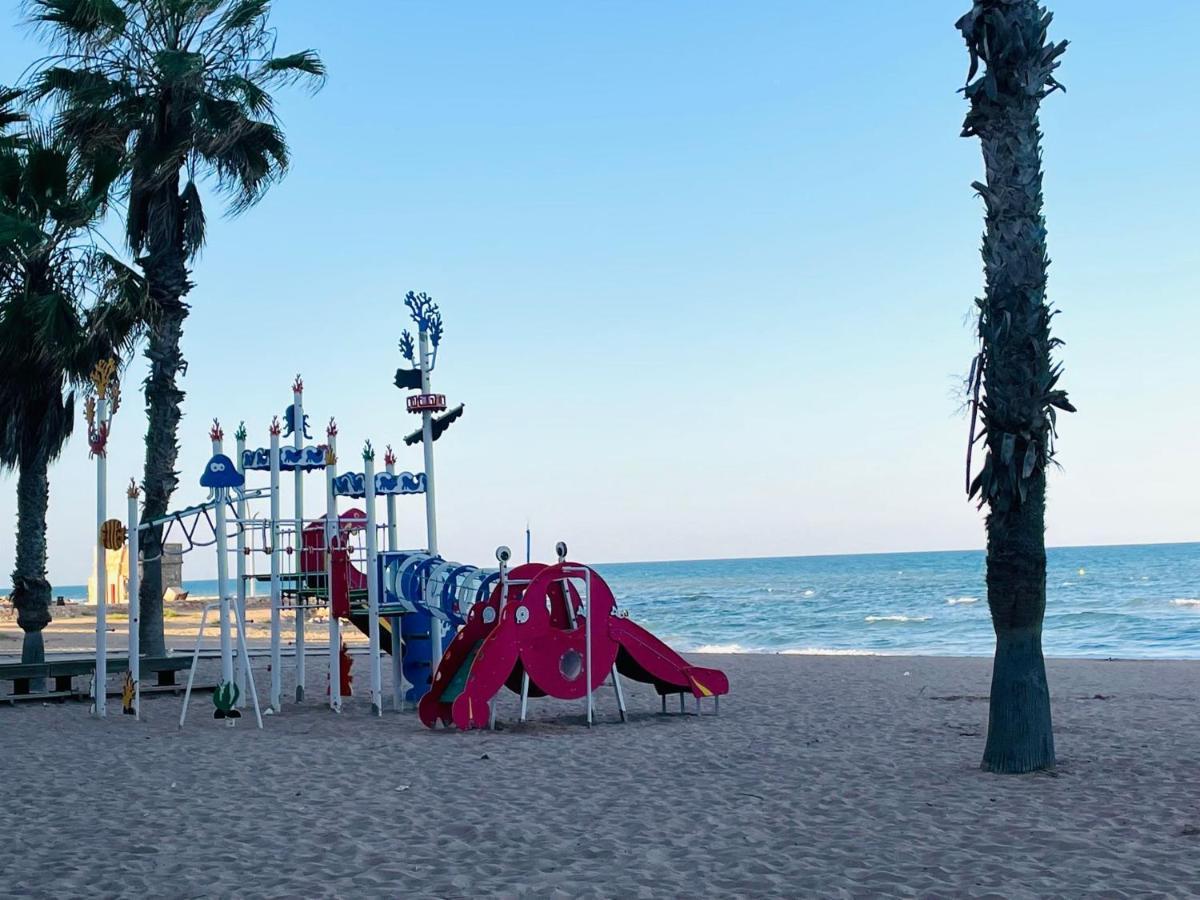 El Papagayo Apartment 2 Mins Walking To The Beach Торевиеха Екстериор снимка