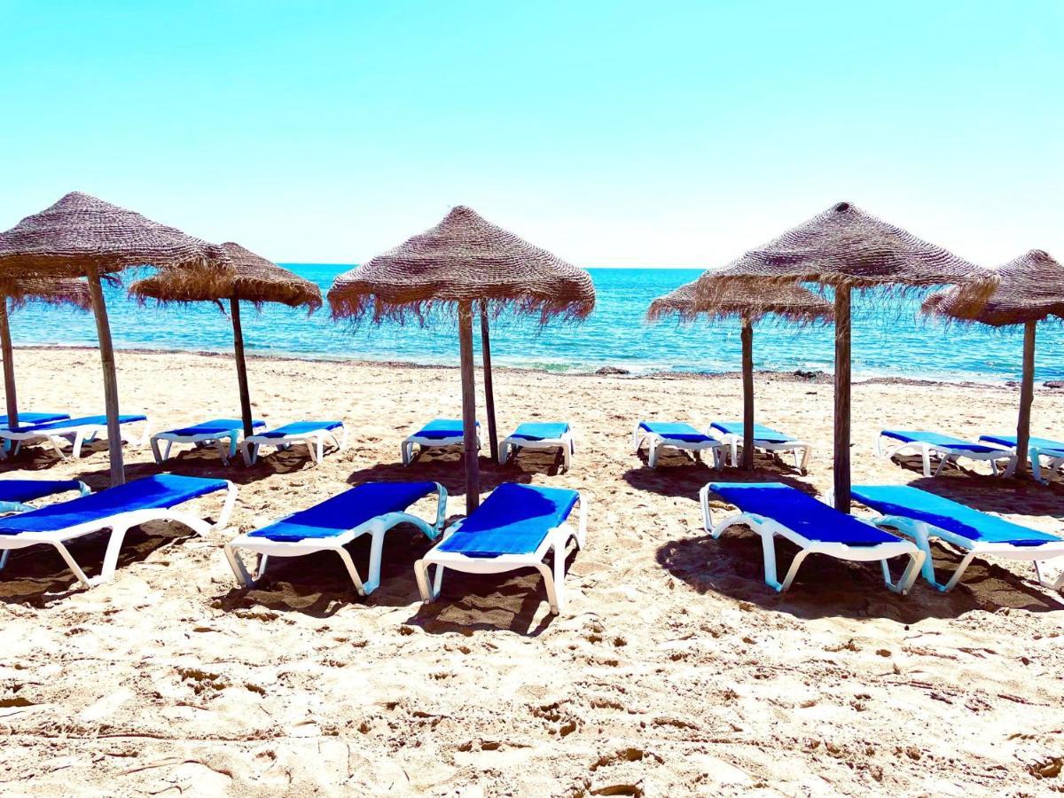 El Papagayo Apartment 2 Mins Walking To The Beach Торевиеха Екстериор снимка