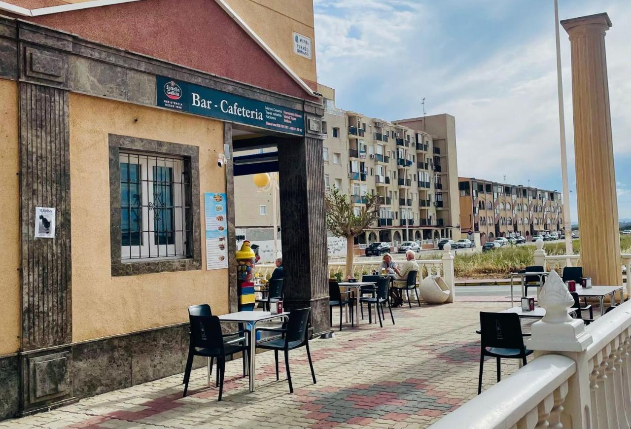 El Papagayo Apartment 2 Mins Walking To The Beach Торевиеха Екстериор снимка
