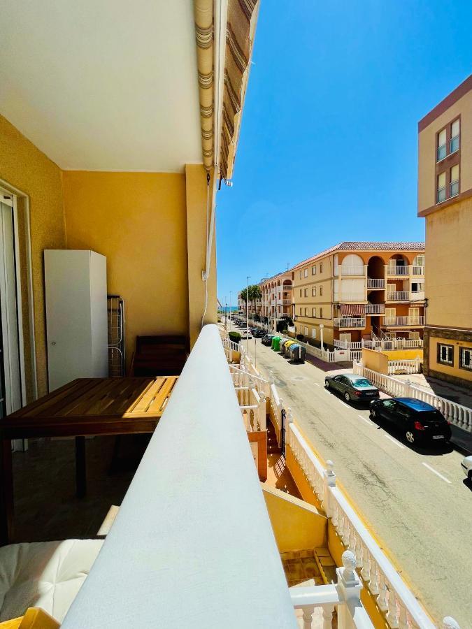 El Papagayo Apartment 2 Mins Walking To The Beach Торевиеха Екстериор снимка